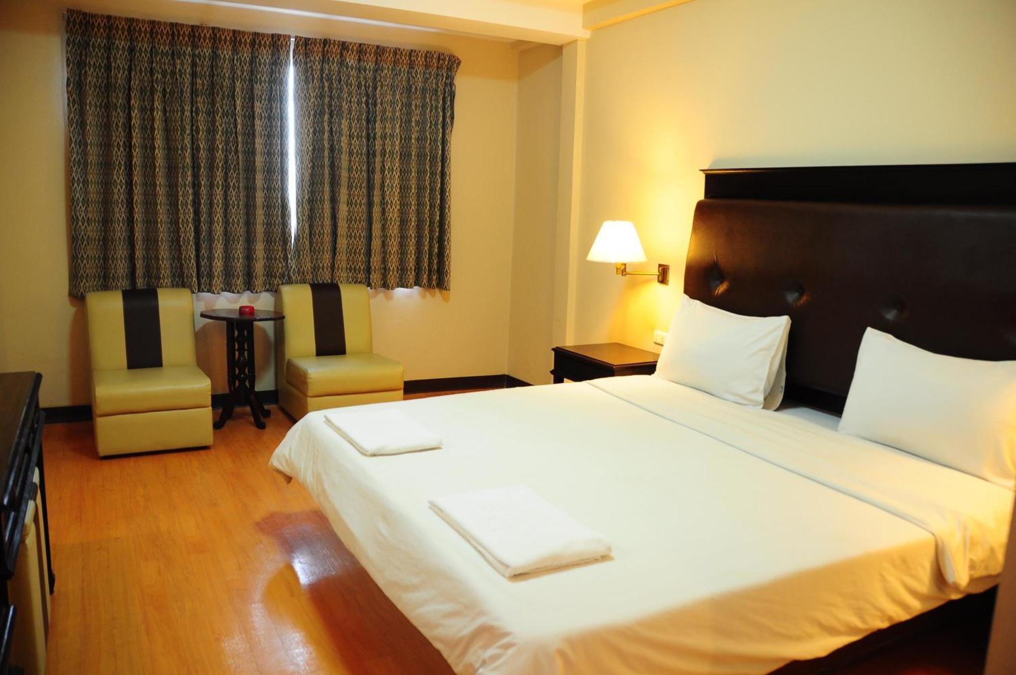 Roma Hotel Кхон Каен Екстериор снимка