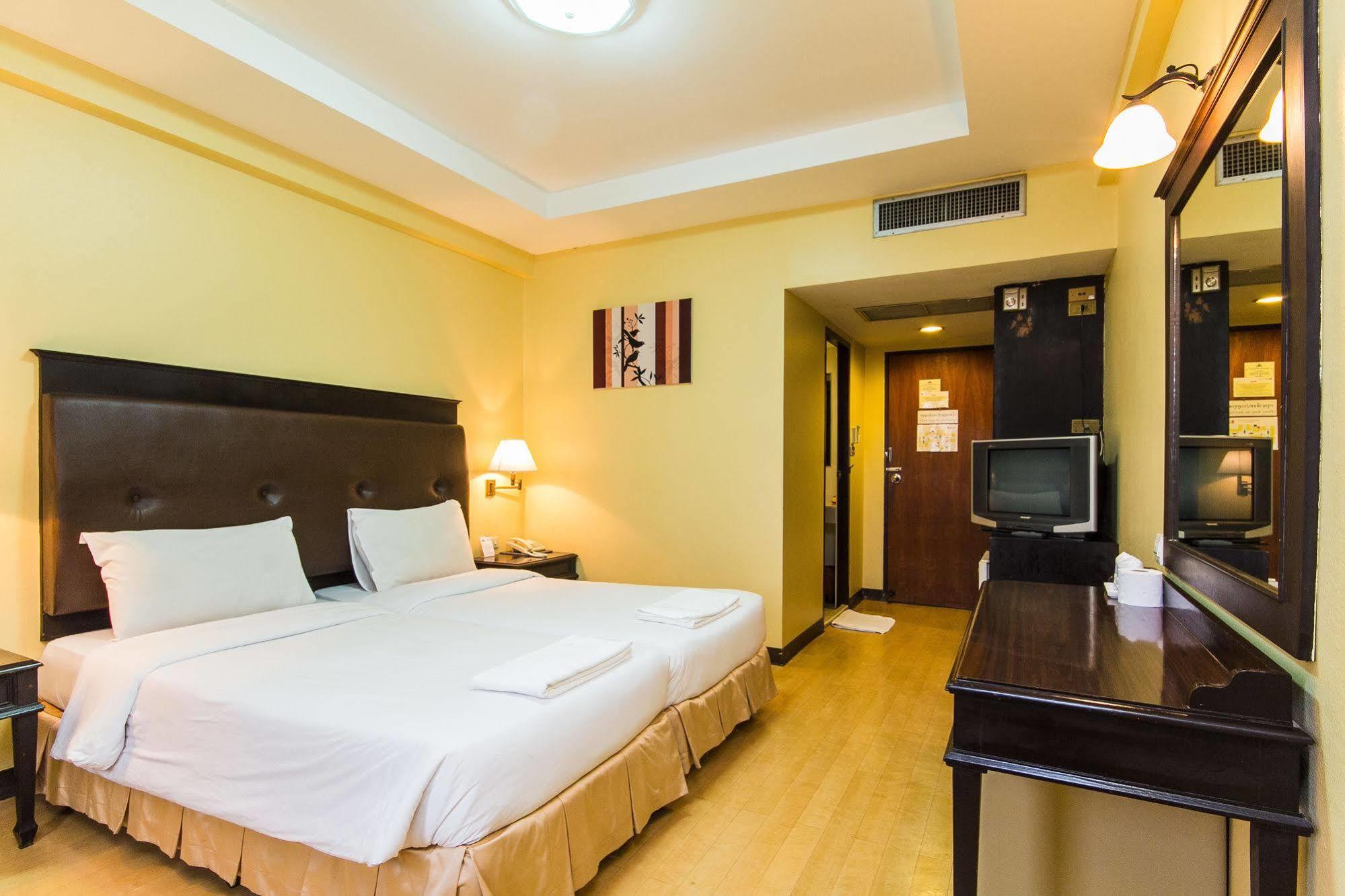 Roma Hotel Кхон Каен Екстериор снимка