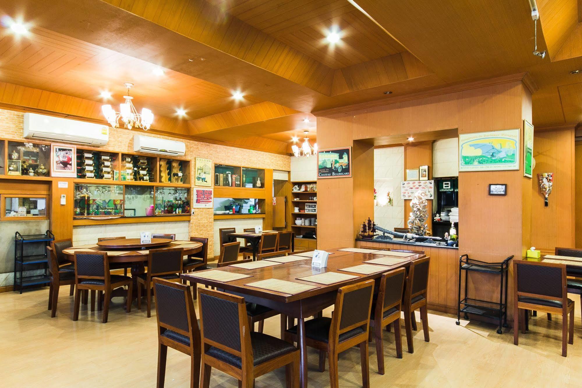 Roma Hotel Кхон Каен Екстериор снимка