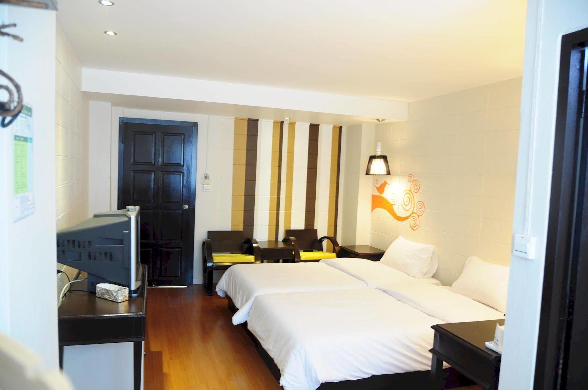 Roma Hotel Кхон Каен Екстериор снимка