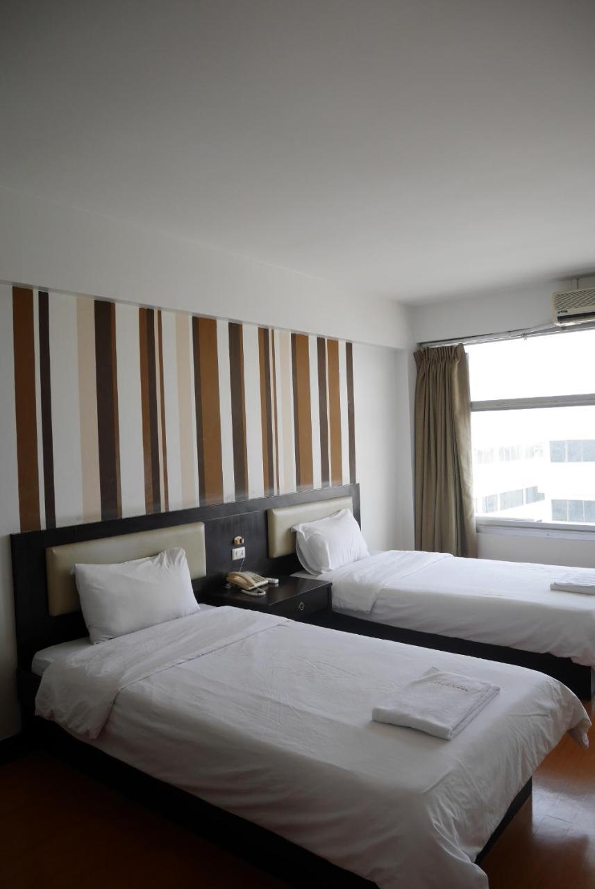 Roma Hotel Кхон Каен Екстериор снимка