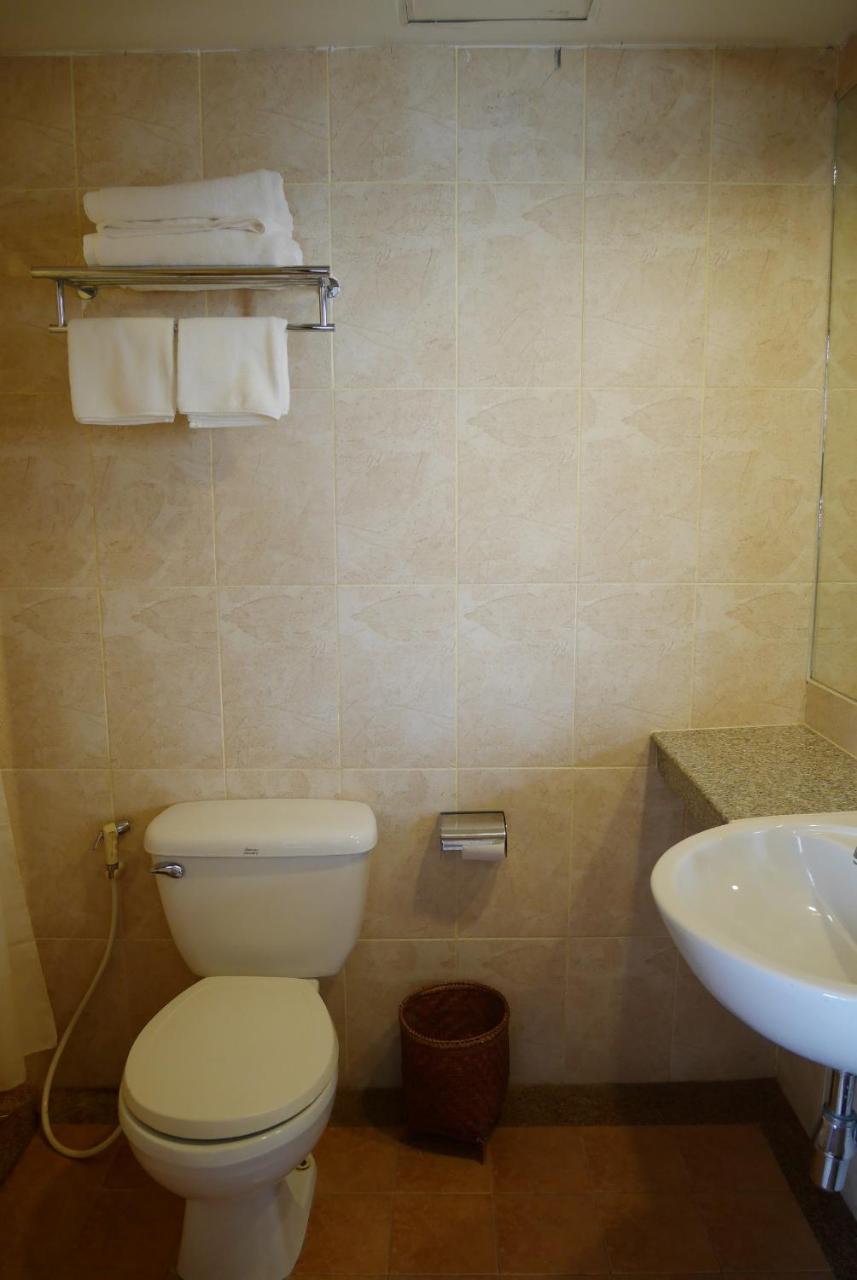 Roma Hotel Кхон Каен Екстериор снимка