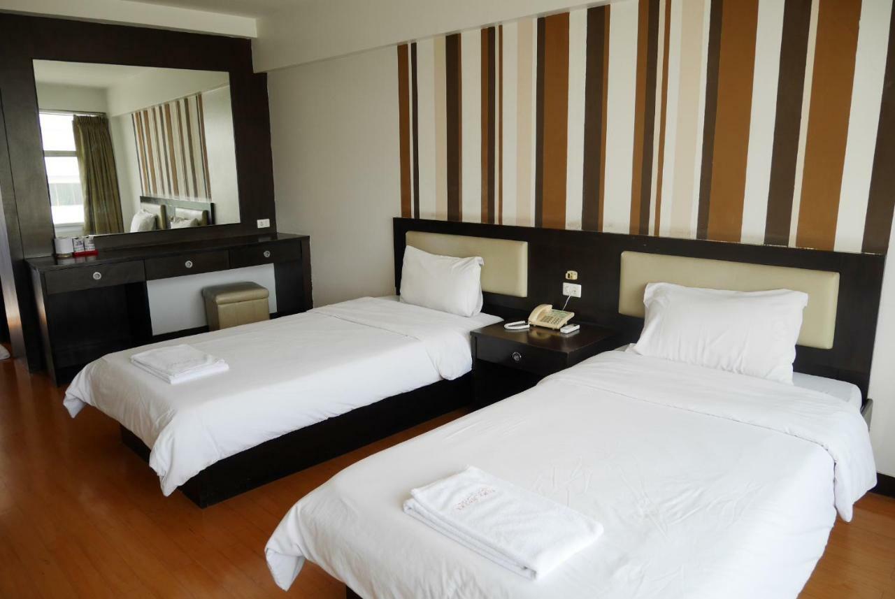 Roma Hotel Кхон Каен Екстериор снимка